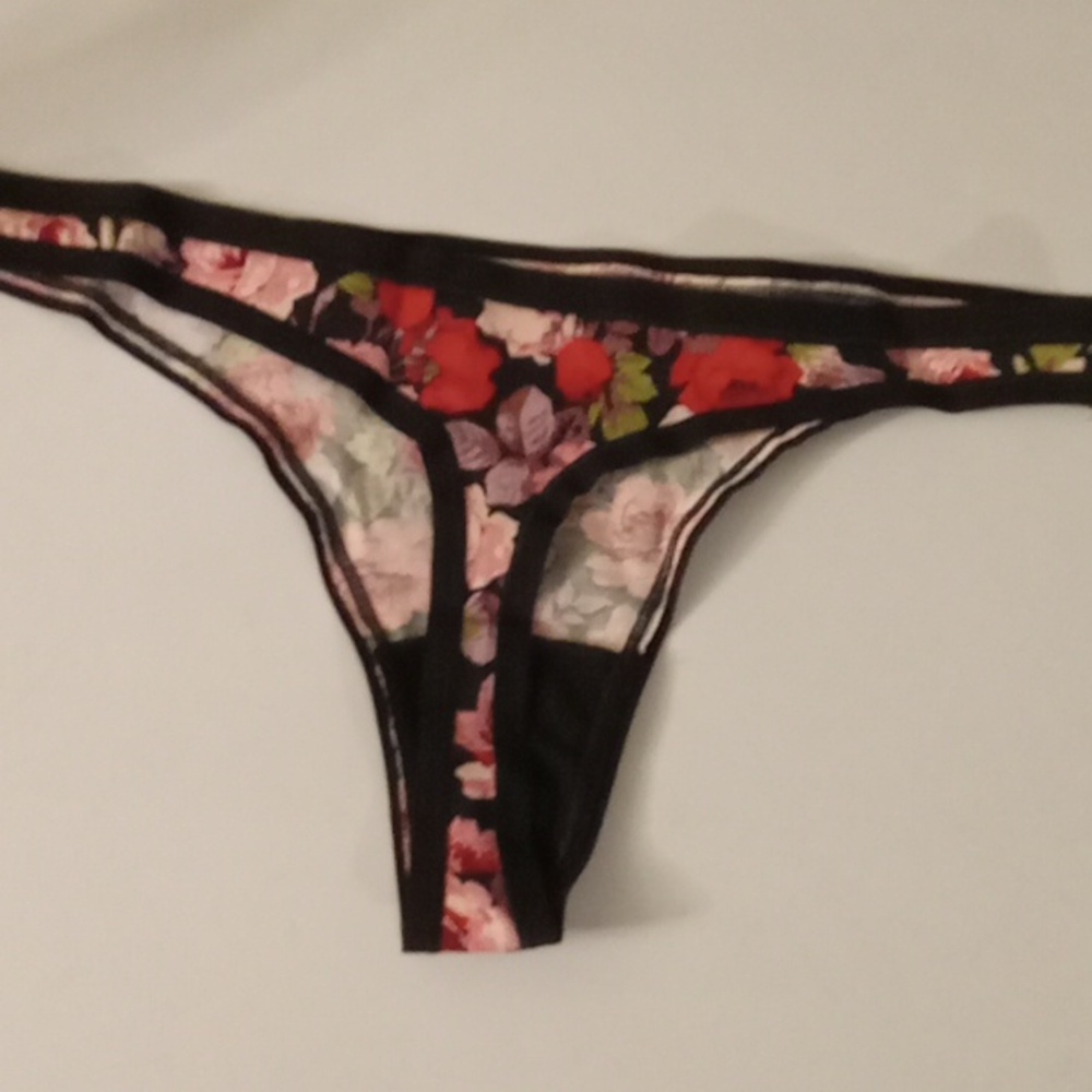 Old Navy Floral Panties - Black and Red - Picture 2 of 5